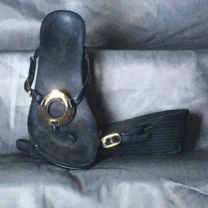 Vionic Orchid size 6 black wedge sandal